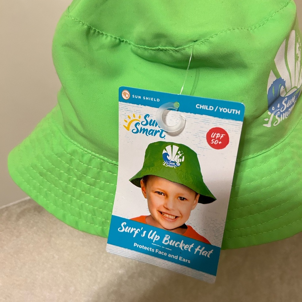 NWT Sun Smart Child/Youth Surf’s Up Bucket Hat With UPF 50+